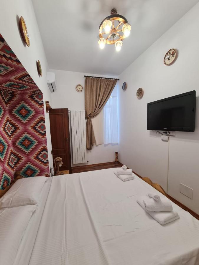 City Home Bukares Bagian luar foto