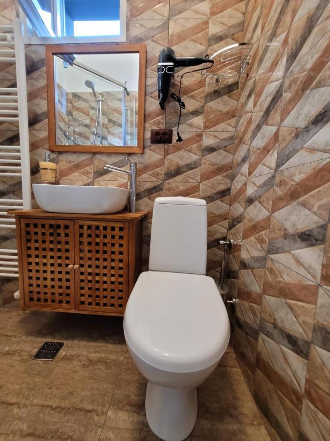 City Home Bukares Bagian luar foto