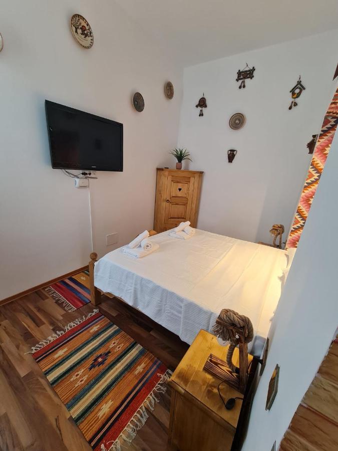 City Home Bukares Bagian luar foto