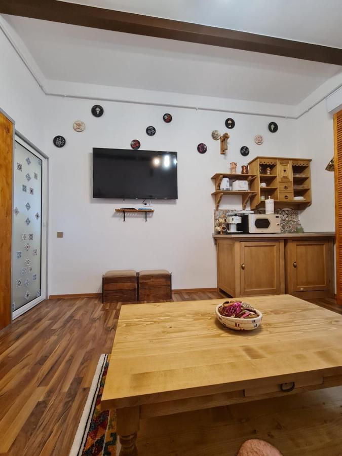 City Home Bukares Bagian luar foto