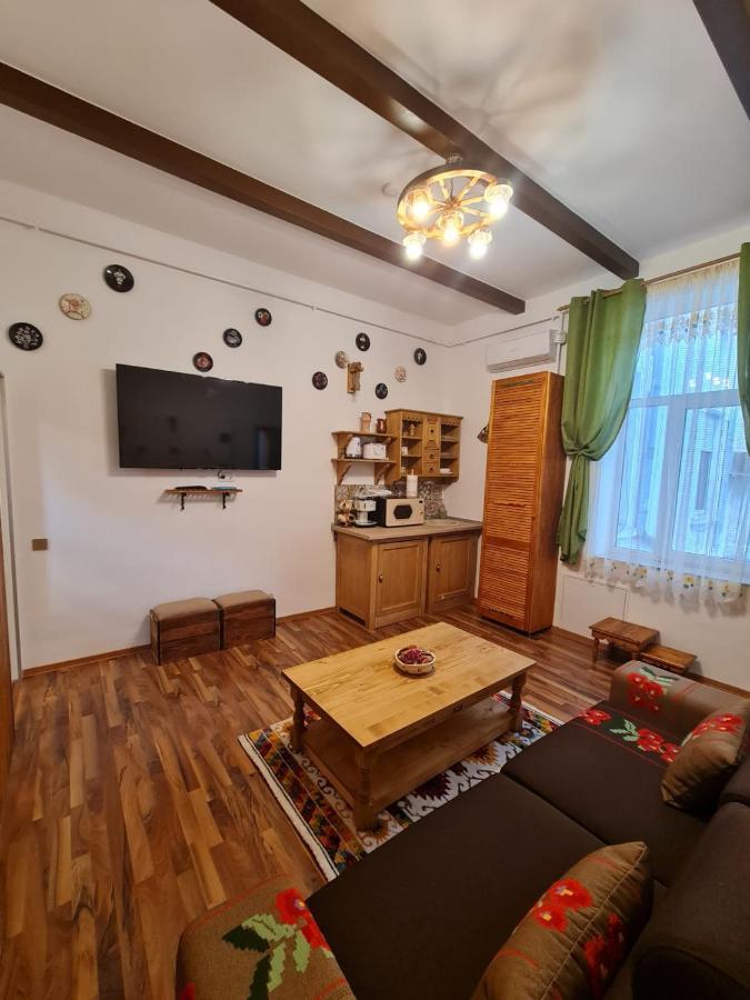 City Home Bukares Bagian luar foto