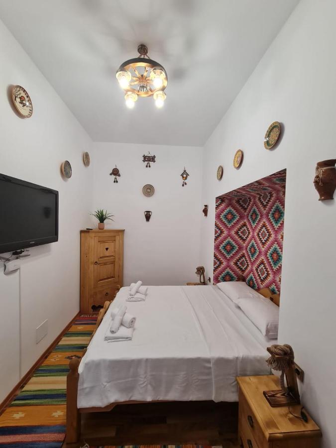City Home Bukares Bagian luar foto
