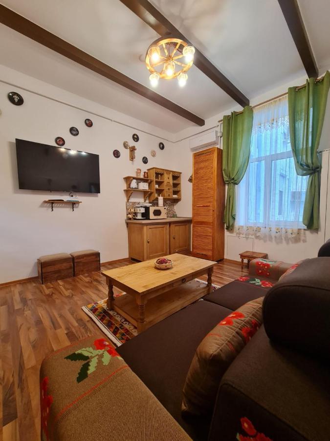 City Home Bukares Bagian luar foto