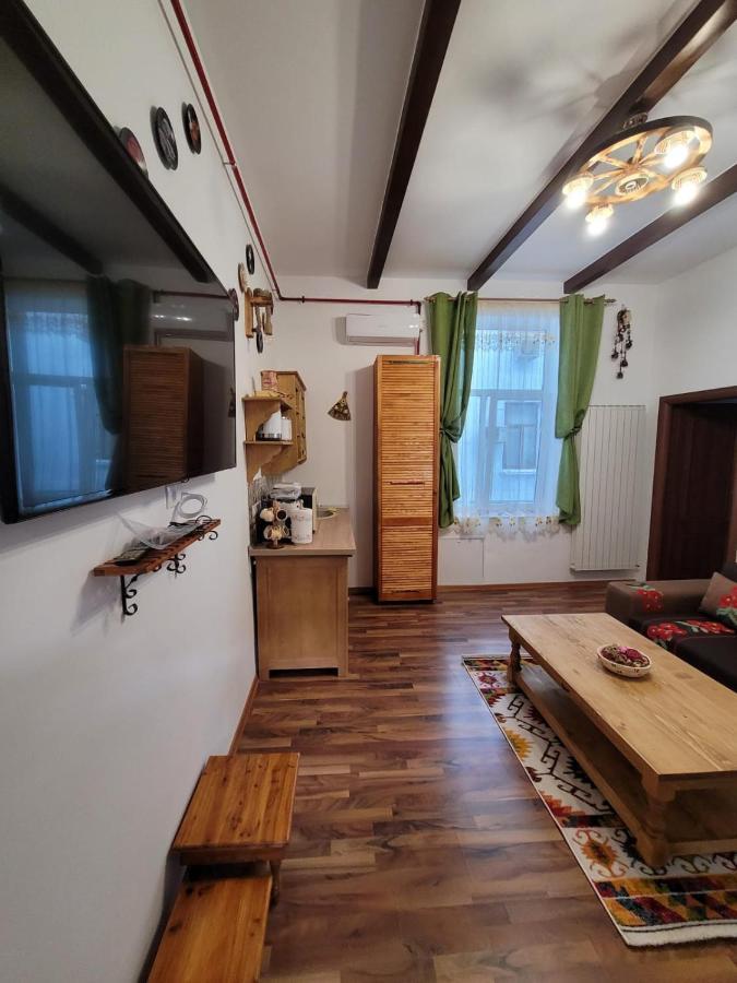 City Home Bukares Bagian luar foto