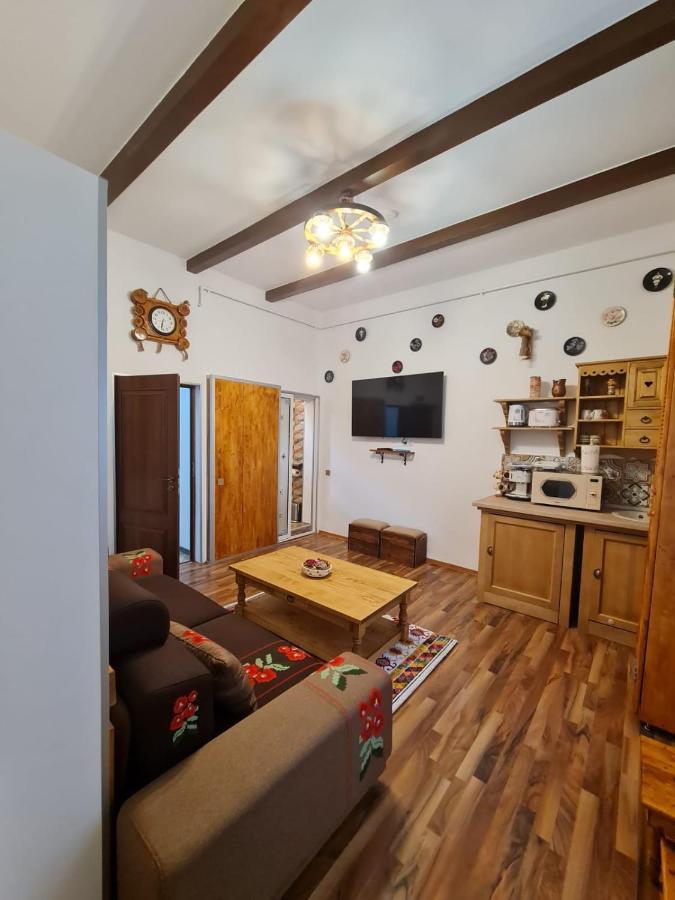 City Home Bukares Bagian luar foto