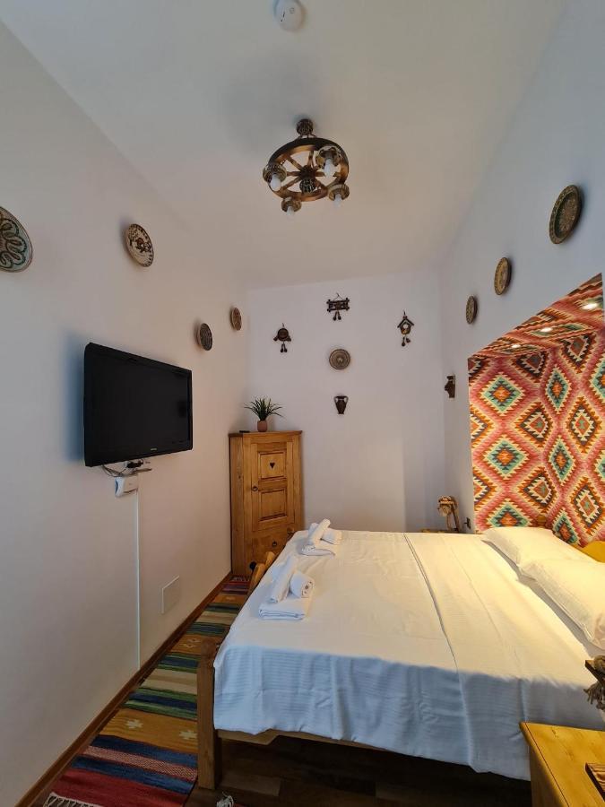 City Home Bukares Bagian luar foto